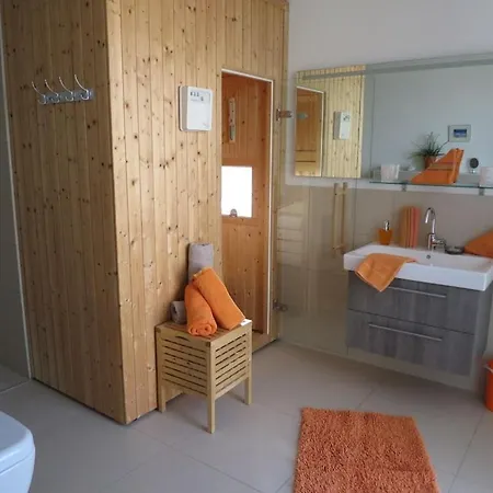 Ferienhaus & *